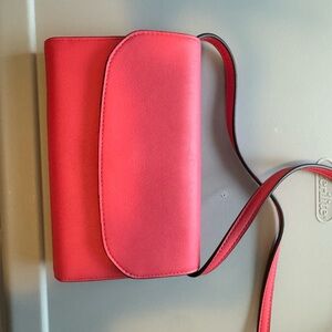 Vera Wang Elegant Pink Leather Crossbody Bag